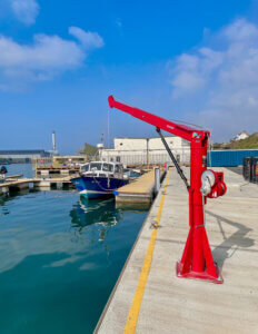 Thern Captain winch installed at a marine dock.